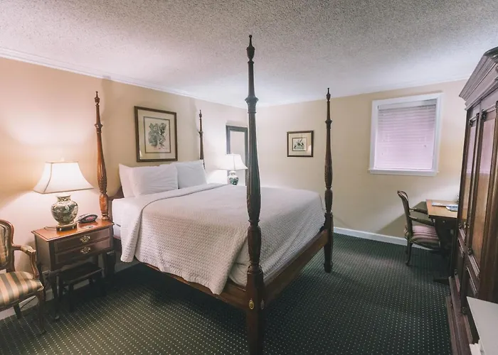 Hotel Governors